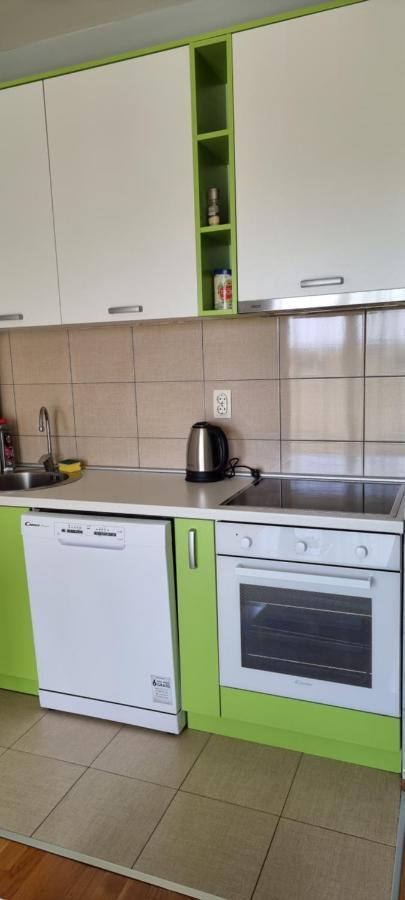 Naki Apartmani พอดโกริกา ภายนอก รูปภาพ