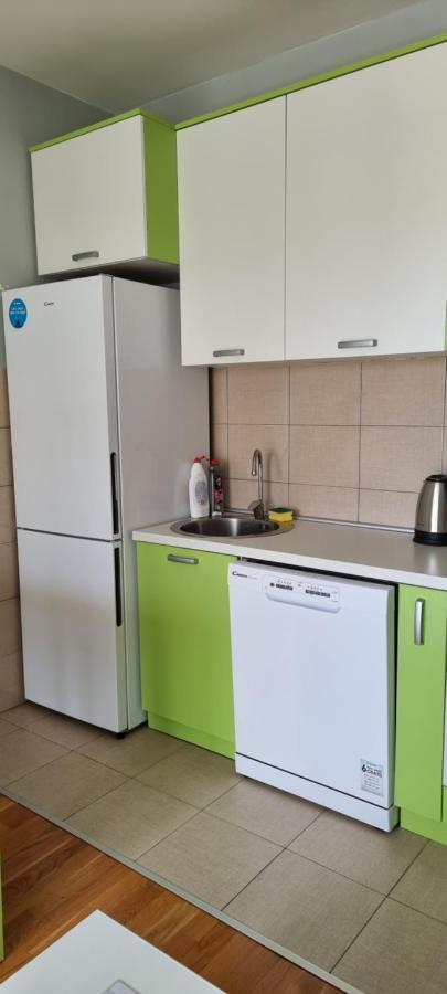 Naki Apartmani พอดโกริกา ภายนอก รูปภาพ