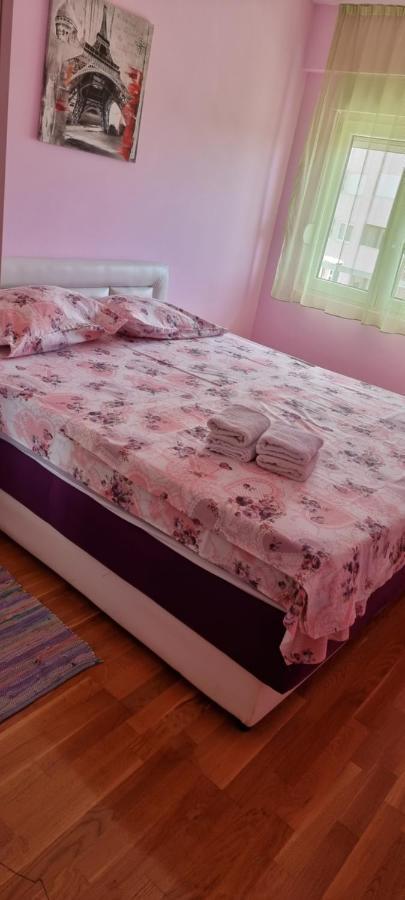 Naki Apartmani พอดโกริกา ภายนอก รูปภาพ