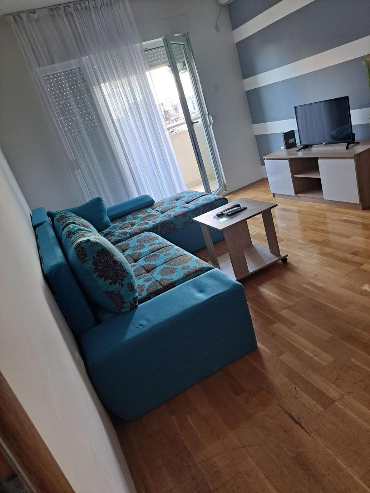 Naki Apartmani พอดโกริกา ห้อง รูปภาพ
